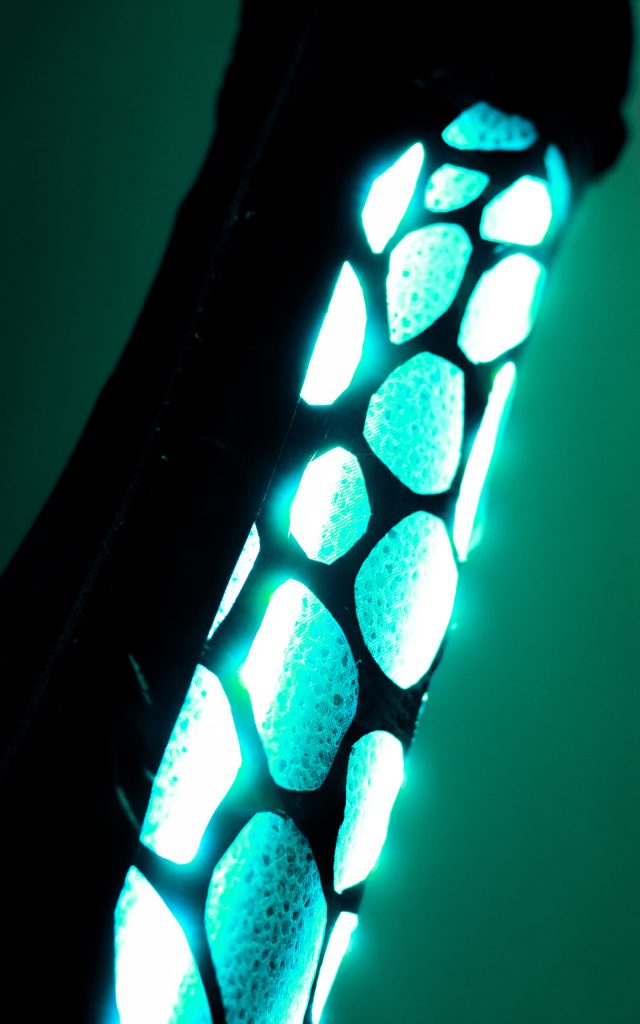 LightOnlyBlue LightOnlyBlue